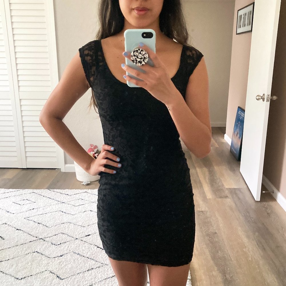 Black Lace Bodycon Dress